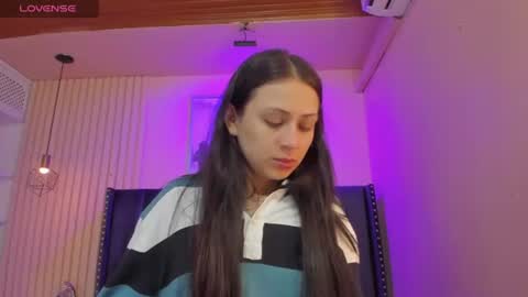 Cristal  online show from August 16, 4:05 am