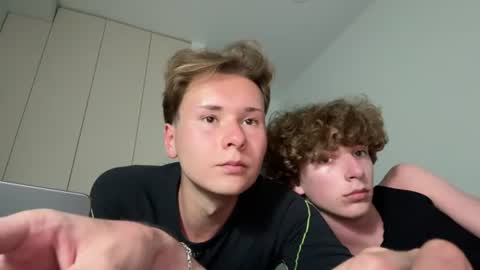 Tom and James online show from June 22, 5:24 pm