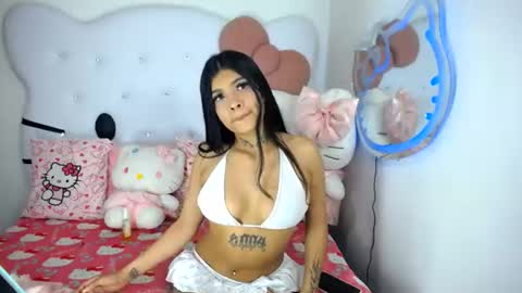 dirty little 18 online show from August 10, 8:16 am