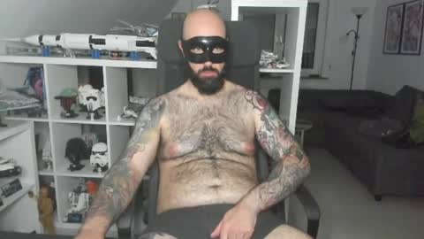 Robert online show from June 15, 10:19 pm