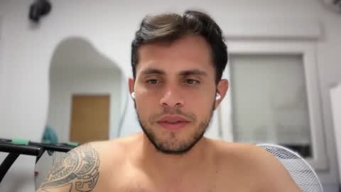dirtymadrid online show from August 3, 8:38 pm