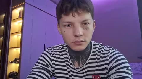 dirtymercedes online show from June 27, 3:54 am