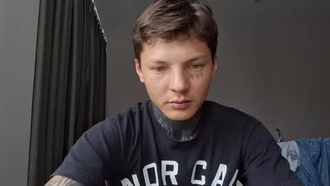 dirtymercedes online show from July 16, 5:52 am