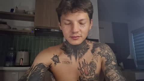 dirtymercedes online show from July 24, 10:24 pm