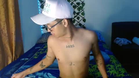 dirtyslimlatin online show from May 15, 3:06 am
