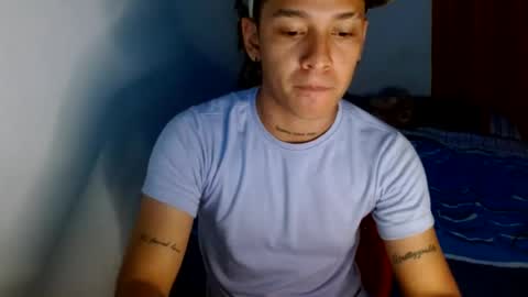 dirtyslimlatin online show from August 16, 1:53 am