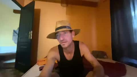 dirtyuniversal online show from August 14, 8:51 am