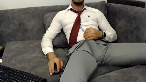dirtyybooyy77 online show from June 6, 8:14 pm