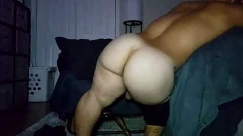 Discreetdwarf88 online show from July 11, 3:23 am