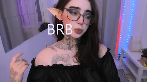dixipixi_ online show from August 14, 11:14 am