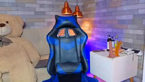 DixyPalmer online show from September 10, 7:46 pm