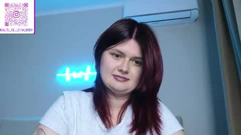 Alise I  online show from August 15, 8:35 pm