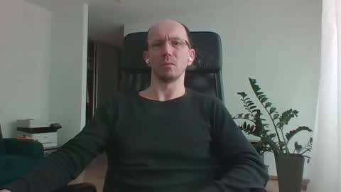 djentlemen1 online show from April 30, 9:34 am
