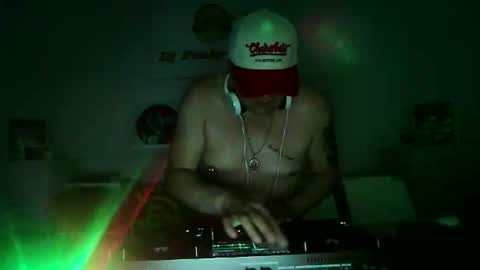 djnackt75 online show from May 21, 12:12 am