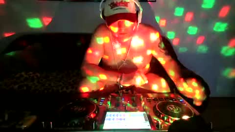 djnackt75 online show from July 11, 1:22 am