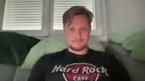 djo68686666 online show from May 31, 3:36 pm