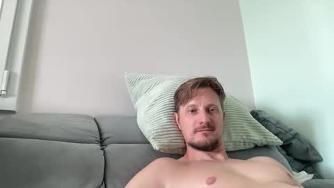 djo68686666 online show from June 1, 1:25 pm