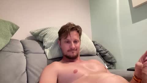 djo68686666 online show from June 2, 6:11 pm