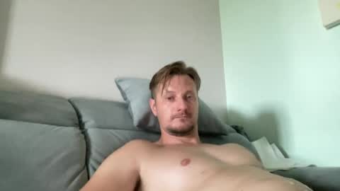 djo68686666 online show from June 27, 8:17 am