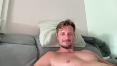 djo68686666 online show from July 11, 3:18 pm