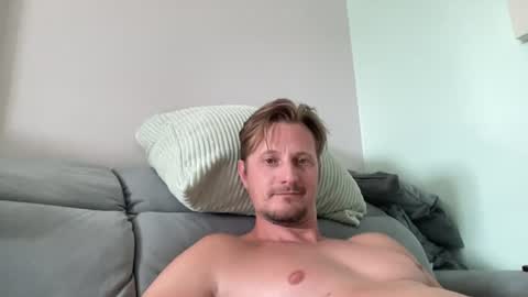 djo68686666 online show from July 22, 2:52 pm