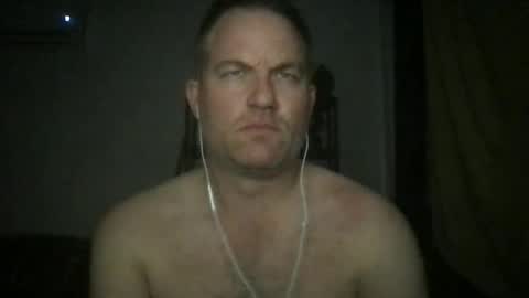 TriflinYoBitch online show from March 6, 8:22 am