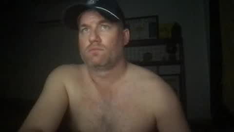 TriflinYoBitch online show from March 11, 10:45 am