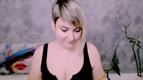 djullia online show from August 10, 7:21 am