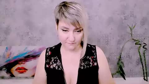 djullia online show from August 14, 9:46 am