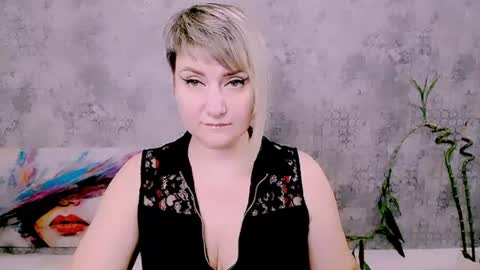 djullia online show from August 14, 10:52 am