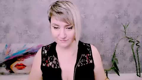 djullia online show from August 14, 2:32 pm