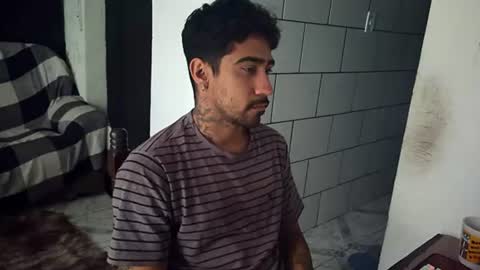 dmacedo96 online show from August 15, 7:51 pm