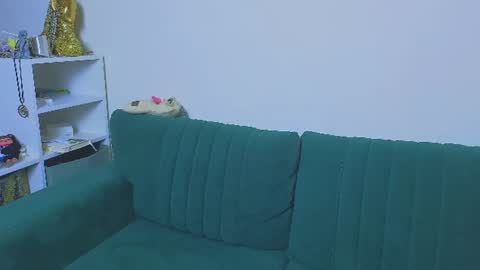 do_u_know_them online show from July 19, 10:28 am