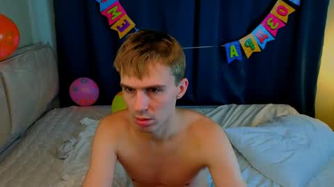 Robert online show from May 8, 1:24 pm