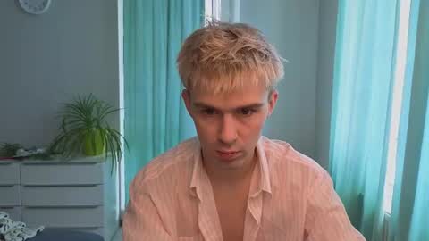 Robert online show from June 13, 10:01 am