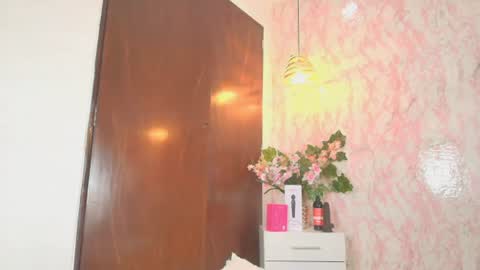 Dolce Pearl online show from August 11, 7:21 am