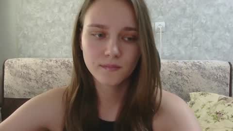 dolcezza_ online show from August 4, 12:57 pm