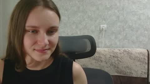 dolcezza_ online show from August 10, 3:02 pm
