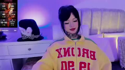 doll  bella online show from July 28, 5:08 pm