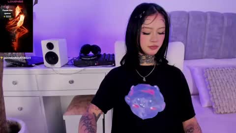 doll  bella online show from August 6, 3:33 pm