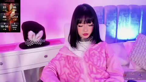 doll  bella online show from August 8, 2:28 pm