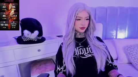 doll  bella online show from August 11, 3:03 pm