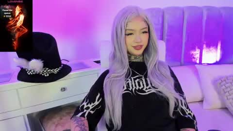 doll  bella online show from August 11, 6:21 pm