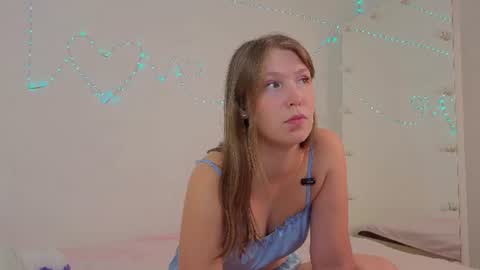Ann online show from August 8, 8:09 pm