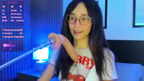 doll_bella_ online show from August 5, 11:14 pm