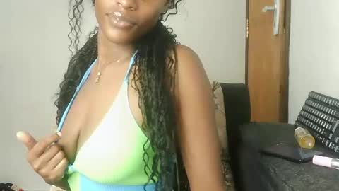 doll_deviant online show from August 8, 12:05 pm