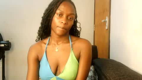 doll_deviant online show from August 15, 4:49 am