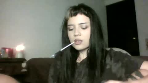 doll_dollys_ online show from June 17, 12:42 am