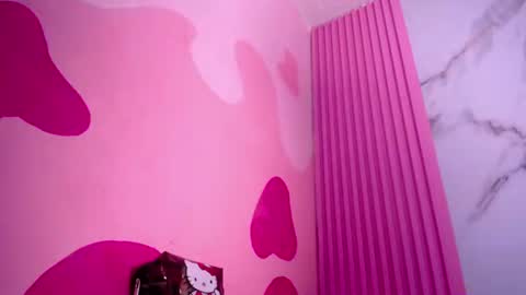 Kitty online show from August 13, 4:32 pm