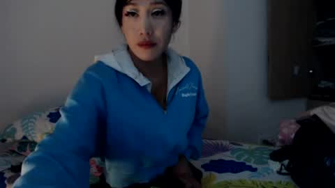 Catherine XXX online show from August 9, 12:17 pm